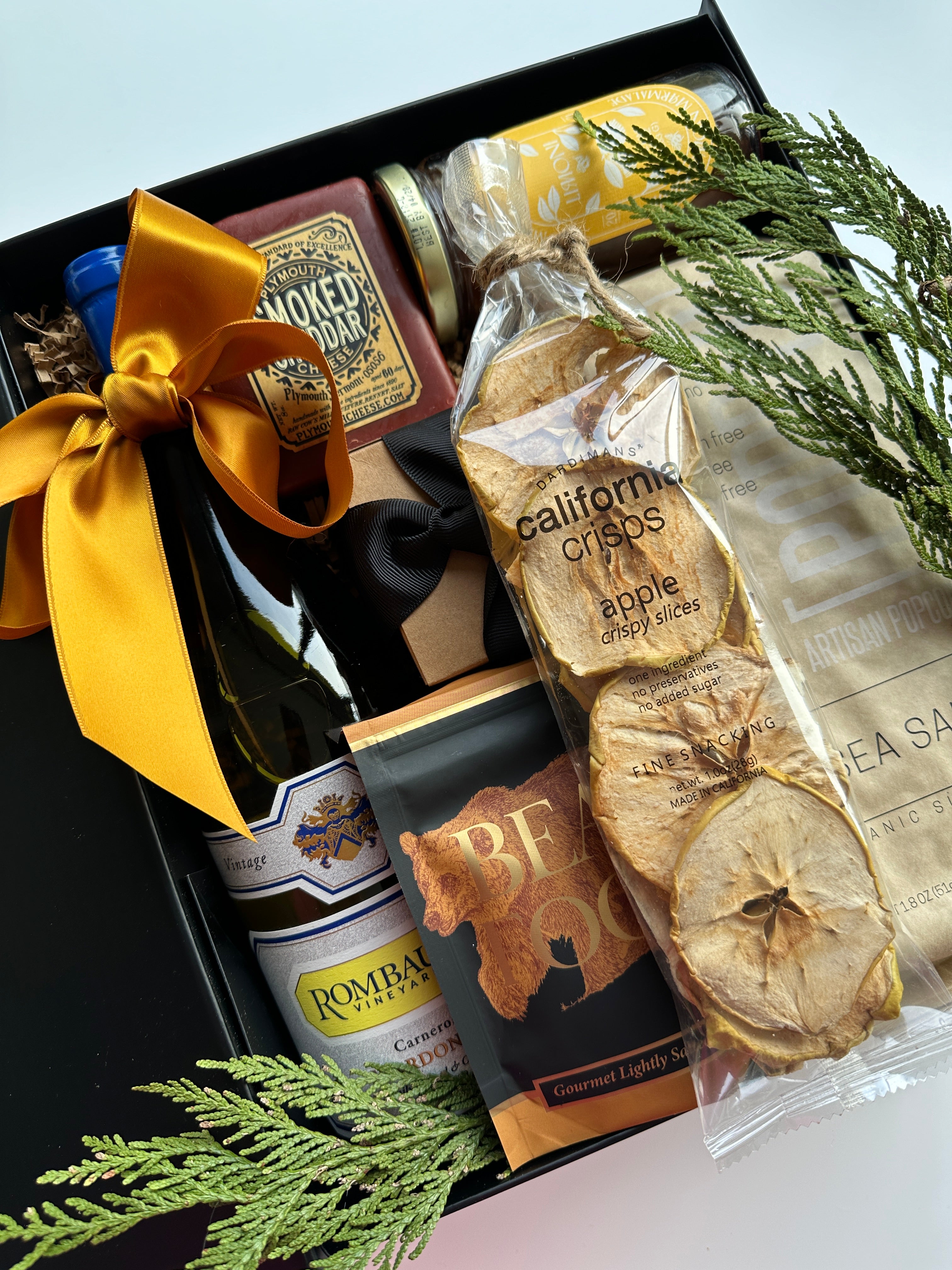 California Christmas gift box by Poppins & Post with festive holiday items and seasonal packaging, perfect for Christmas gift-giving.